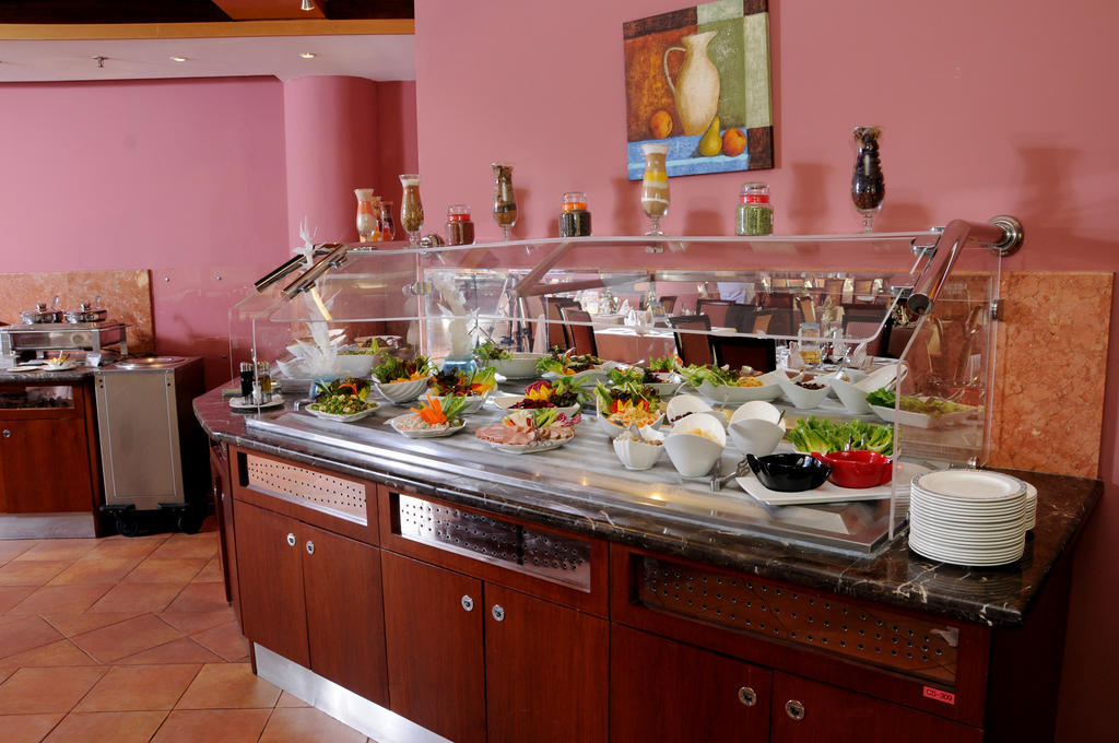 Al Diar Capital Hotel 3*